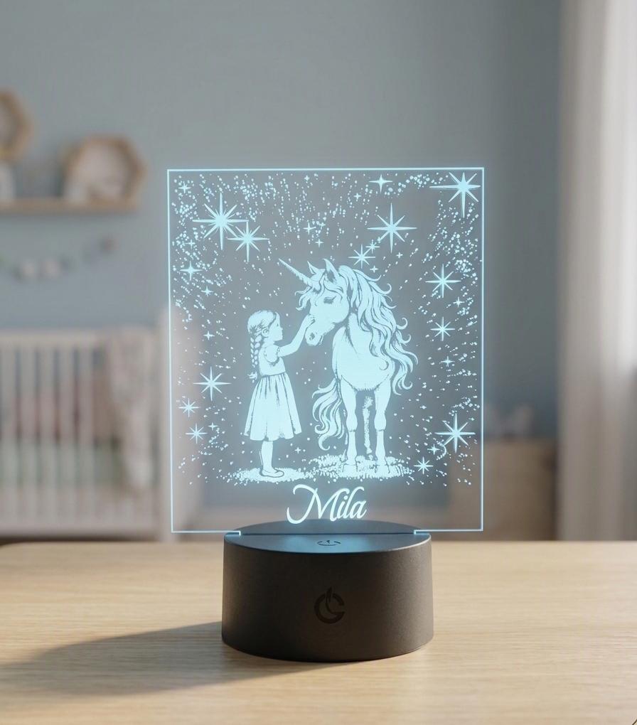Personalisiertes LED-Lampe „Mädchen mit Einhorn“ – Ein magischer Blickfang fürs Kinderzimmer